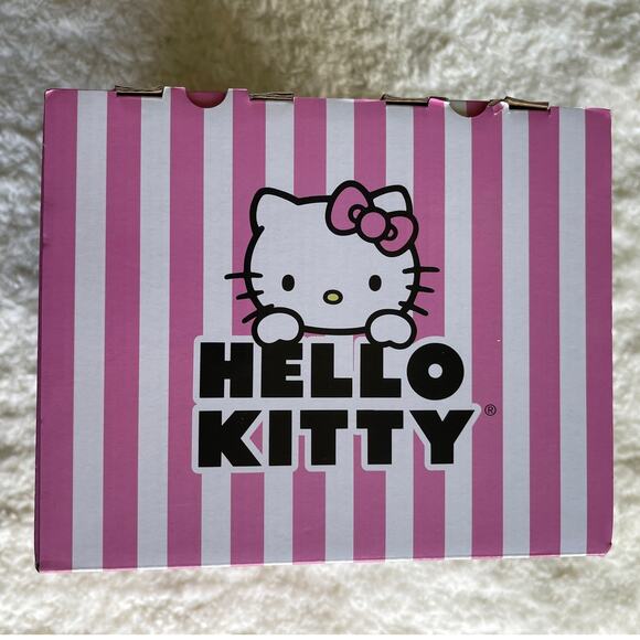 Hello Kitty Pink Black Car Front Seat Covers Set of 2 Cute Stylish Accessory NEW - Picture 10 of 10